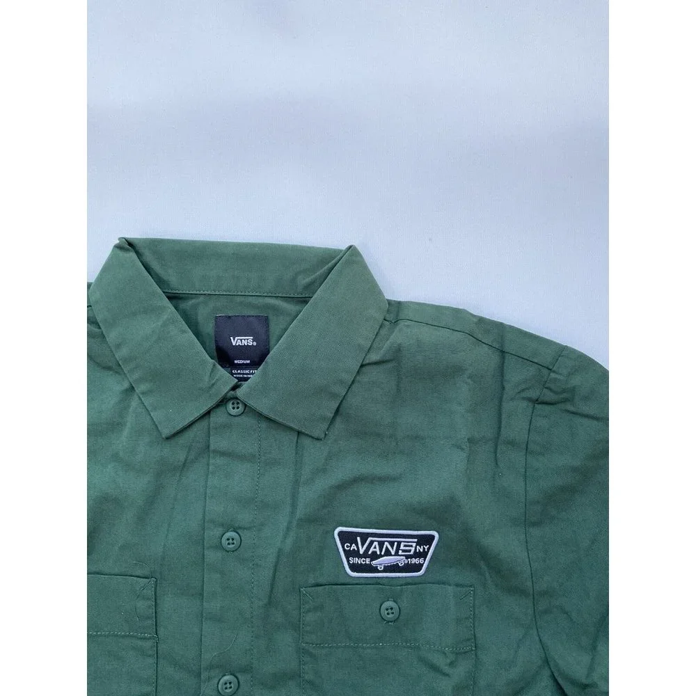VANS Men’s Coleman Classic Fit Button Shirt Short Sleeves Size M